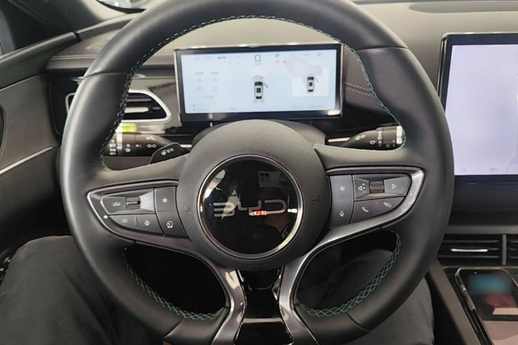 Used BYD Seal 06 New Energy 2025 DM-i Smart Drive 80KM Luxury Model Steering Wheel