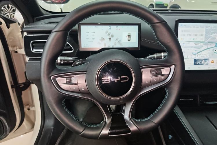 Used BYD Seal 06 New Energy 2025 DM-i Smart Drive 80KM Prestige Model Steering Wheel