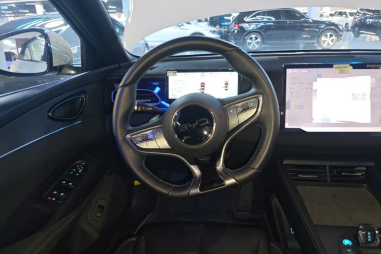 Used BYD Seal 06 New Energy 2025 DM-i Smart Drive 120KM Deluxe Model Steering Wheel