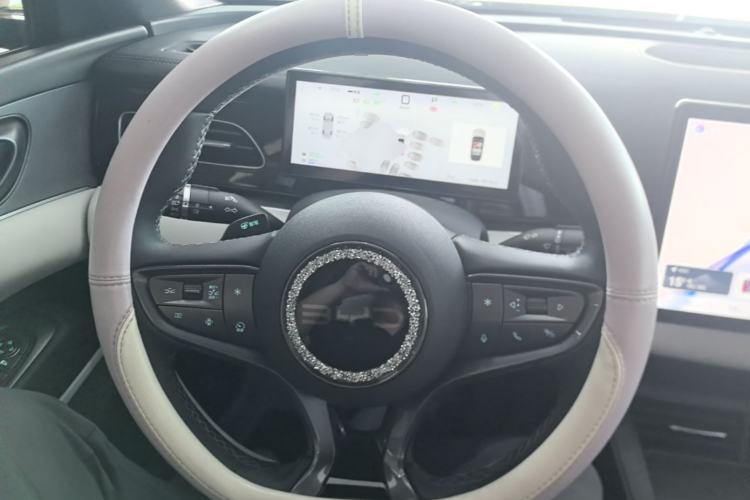 Used BYD Seal 06 New Energy 2025 DM-i Smart Drive 120KM Prestige Model Steering Wheel