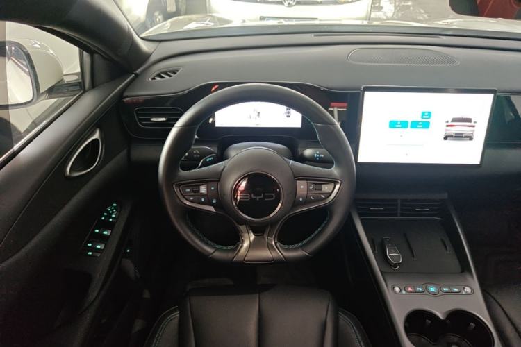 Used BYD Seal 06 New Energy 2025 EV 470KM Prestige Edition Steering Wheel