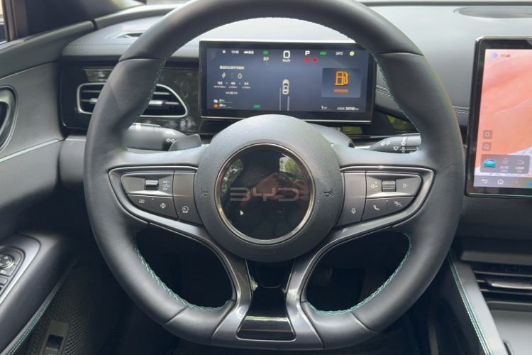 Used BYD Seal 06 New Energy 2025 DM-i Smart Drive 120KM Prestige Model Steering Wheel