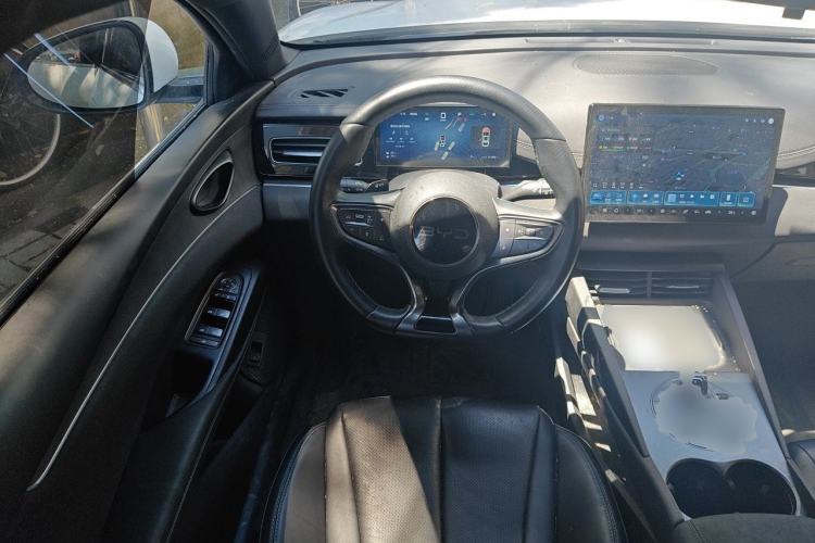 Used BYD Seal 06 New Energy 2025 DM-i Smart Drive 80KM Luxury Model Steering Wheel