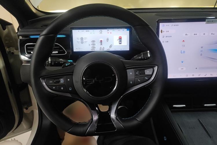 Used BYD Seal 06 New Energy 2025 DM-i Intelligent Drive 120KM Flagship Model Steering Wheel