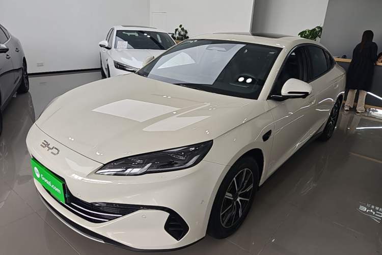 Used BYD Seal 06 New Energy 2025 DM-i Smart Drive 120KM Deluxe Model Guazi used car, China used car export, Used car for sale, Used BYD cars, Cheapest cars for sale
