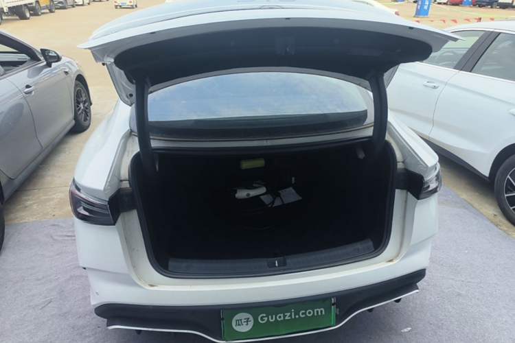 Used BYD Seal 06 New Energy 2025 DM-i Smart Drive 120KM Deluxe Model Trunk