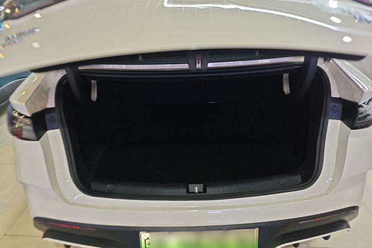 Used BYD Seal 06 New Energy 2025 DM-i Smart Drive 80KM Luxury Model Trunk