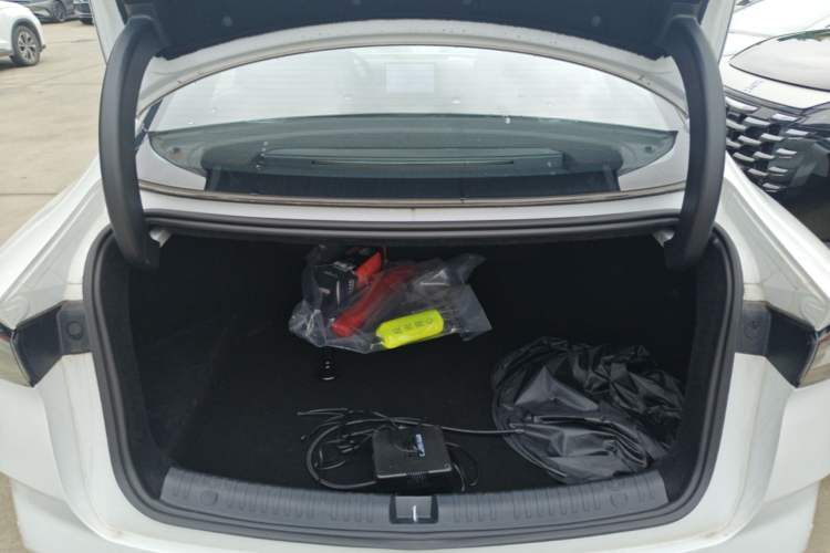 Used BYD Seal 06 New Energy 2025 DM-i Smart Drive 120KM Deluxe Model Trunk