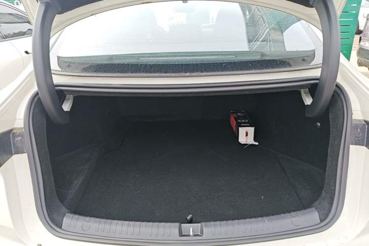 Used BYD Seal 06 New Energy 2025 DM-i Intelligent Drive 120KM Flagship Model Trunk