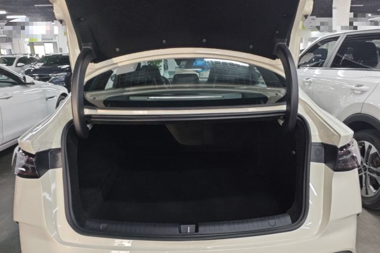 Used BYD Seal 06 New Energy 2025 DM-i Smart Drive 120KM Deluxe Model Trunk