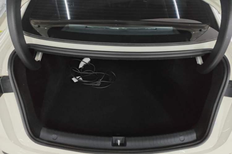 Used BYD Seal 06 New Energy 2025 DM-i Smart Drive 80KM Luxury Model Trunk