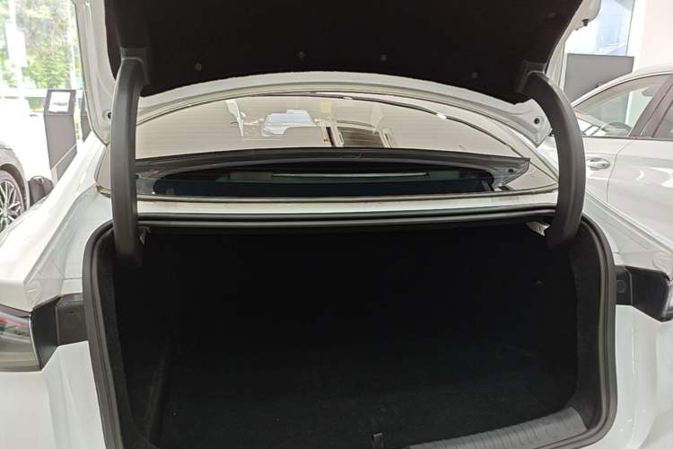 Used BYD Seal 06 New Energy 2025 DM-i Smart Drive 120KM Deluxe Model Trunk