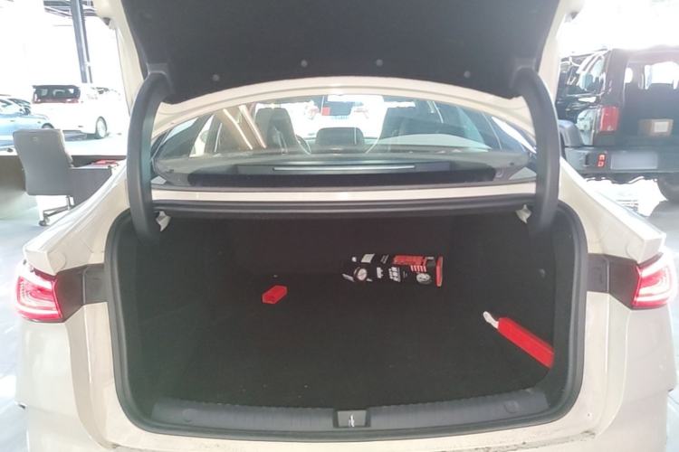 Used BYD Seal 06 New Energy 2025 DM-i Smart Drive 120KM Deluxe Model Trunk