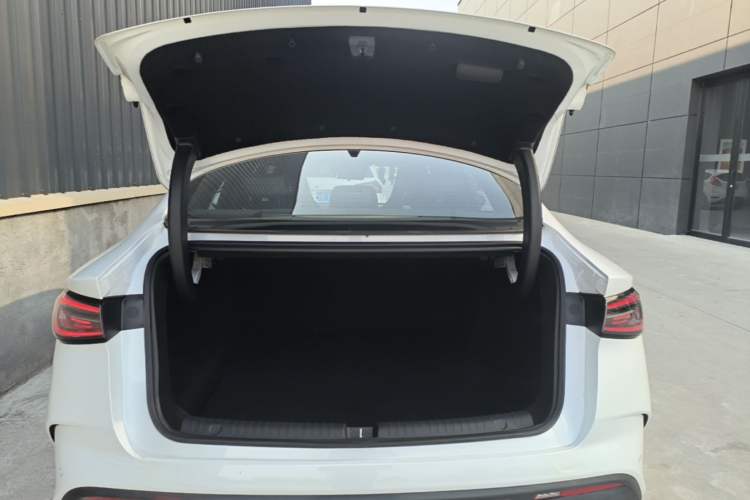 Used BYD Seal 06 New Energy 2025 DM-i Smart Drive 120KM Deluxe Model Trunk