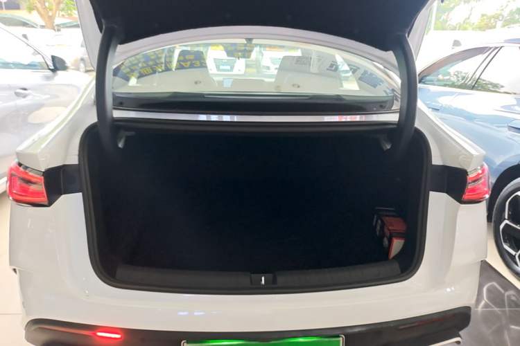 Used BYD Seal 06 New Energy 2025 DM-i Smart Drive 120KM Deluxe Model Trunk
