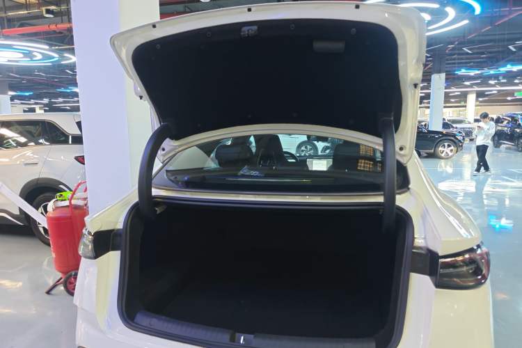 Used BYD Seal 06 New Energy 2025 DM-i Smart Drive 120KM Deluxe Model Trunk