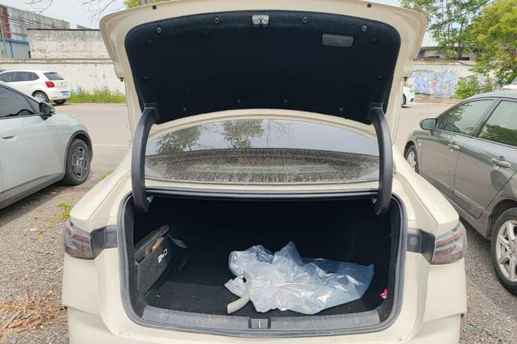 Used BYD Seal 06 New Energy 2025 DM-i Smart Drive 120KM Deluxe Model Trunk