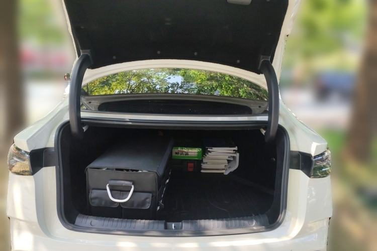 Used BYD Seal 06 New Energy 2025 DM-i Smart Drive 80KM Luxury Model Trunk