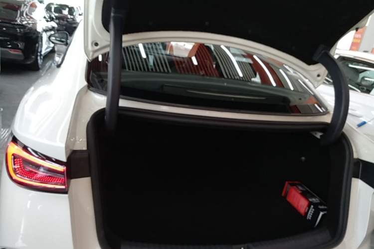 Used BYD Seal 06 New Energy 2025 DM-i Smart Drive 120KM Deluxe Model Trunk