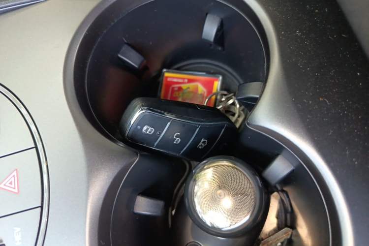 Used BYD Seal 06 New Energy 2025 DM-i Smart Drive 80KM Luxury Model Vehicle Key