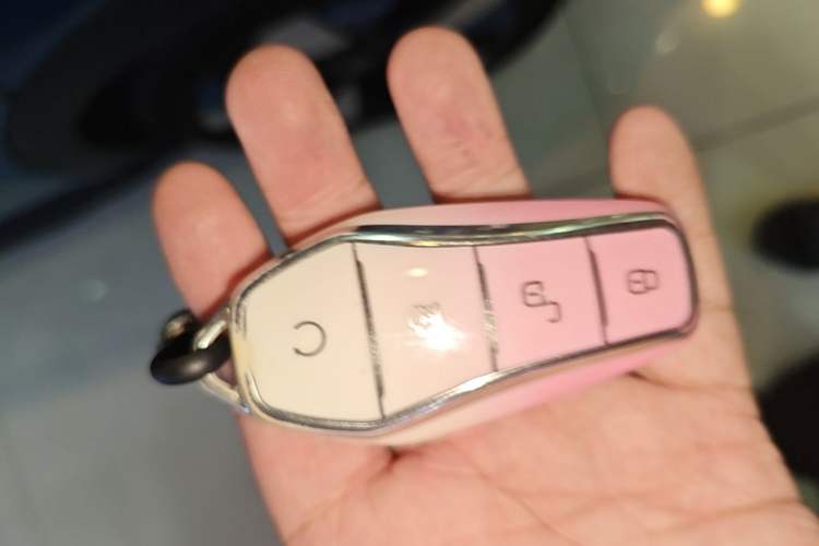 Used BYD Seal 06 New Energy 2025 DM-i Smart Drive 80KM Luxury Model Vehicle Key