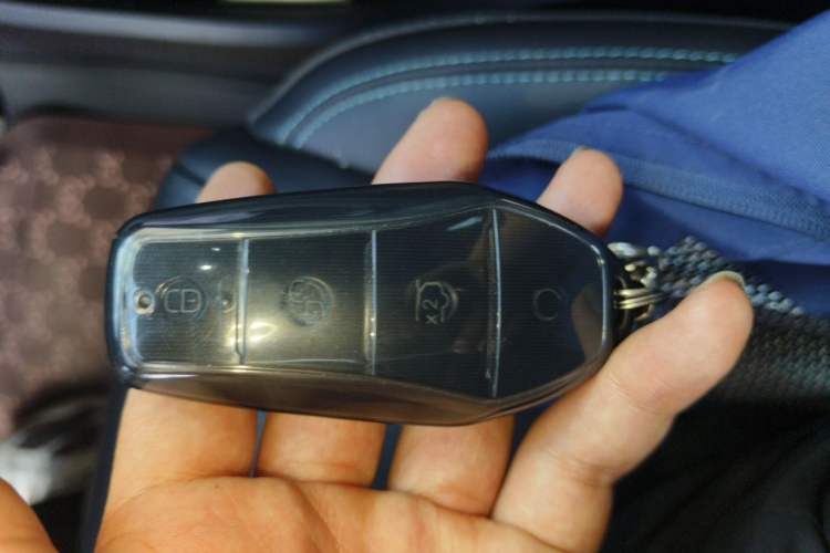 Used BYD Seal 06 New Energy 2025 DM-i Smart Drive 120KM Deluxe Model Vehicle Key
