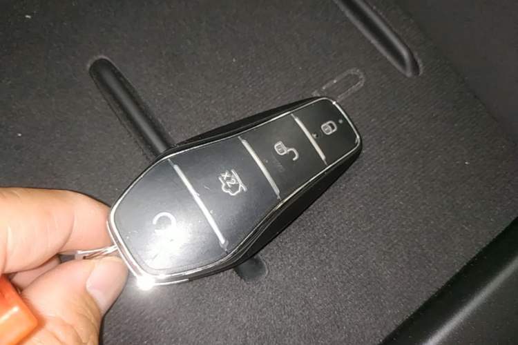 Used BYD Seal 06 New Energy 2025 DM-i Smart Drive 80KM Luxury Model Vehicle Key