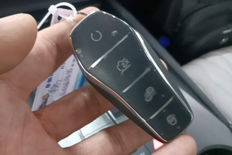 Used BYD Seal 06 New Energy 2025 DM-i Intelligent Drive 120KM Flagship Model Vehicle Key