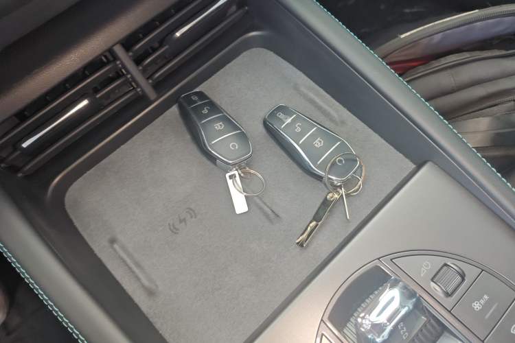 Used BYD Seal 06 New Energy 2025 DM-i Smart Drive 120KM Deluxe Model Vehicle Key