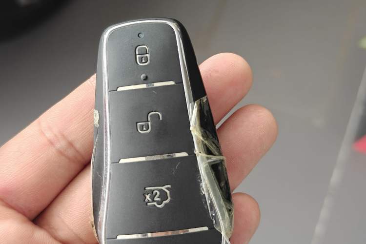 Used BYD Seal 06 New Energy 2025 DM-i Intelligent Drive 120KM Flagship Model Vehicle Key