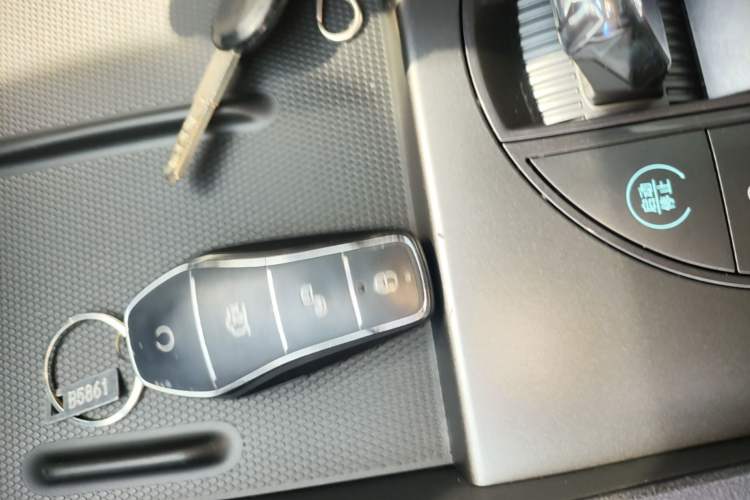 Used BYD Seal 06 New Energy 2025 DM-i Smart Drive 80KM Luxury Model Vehicle Key