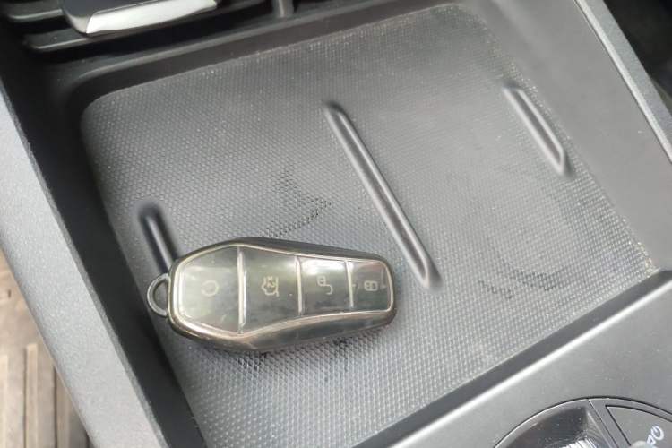 Used BYD Seal 06 New Energy 2025 DM-i Smart Drive 80KM Luxury Model Vehicle Key