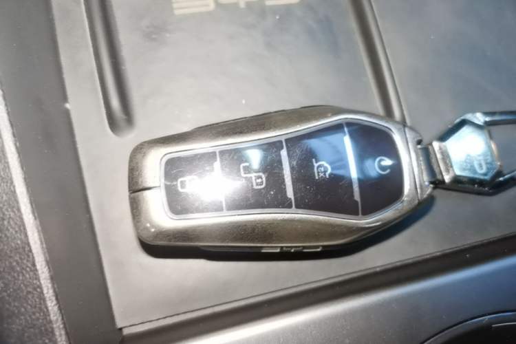 Used BYD Seal 06 New Energy 2025 DM-i Smart Drive 80KM Luxury Model Vehicle Key