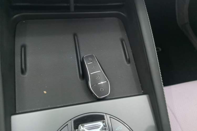 Used BYD Seal 06 New Energy 2025 DM-i Smart Drive 120KM Prestige Model Vehicle Key