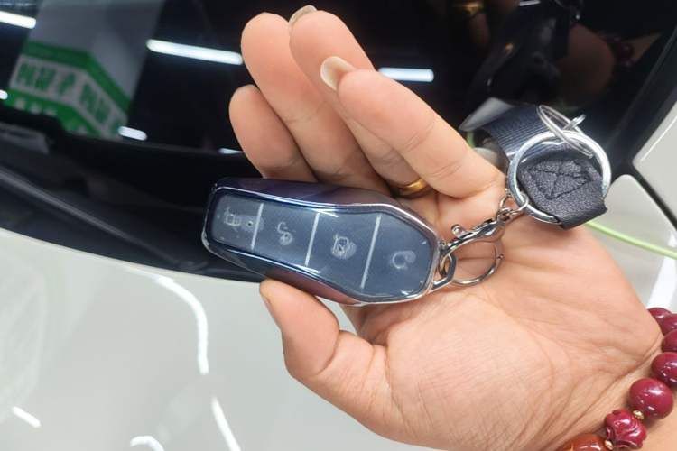Used BYD Seal 06 New Energy 2025 EV 470KM Prestige Edition Vehicle Key
