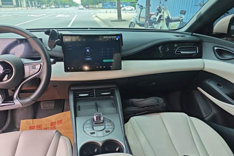 Used BYD Seal 06 New Energy 2025 DM-i Smart Drive 80KM Prestige Model Audio And AC Panel