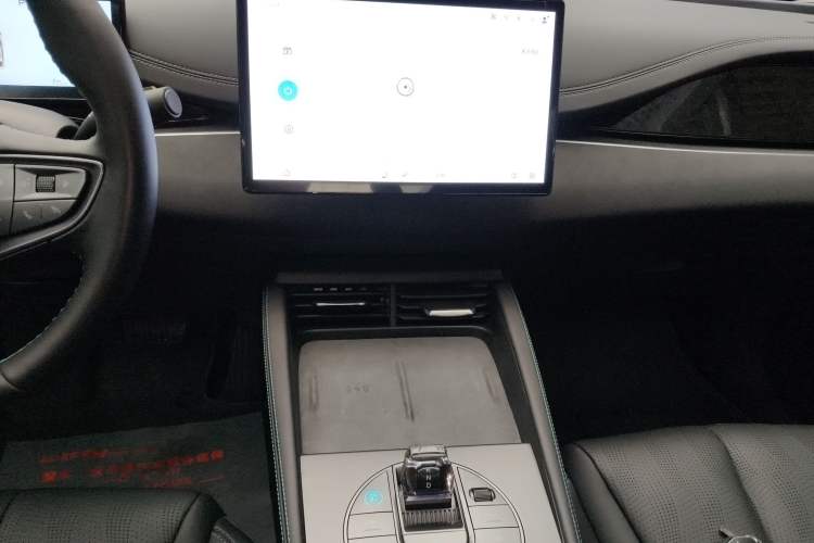 Used BYD Seal 06 New Energy 2025 DM-i Smart Drive 120KM Deluxe Model Audio And AC Panel
