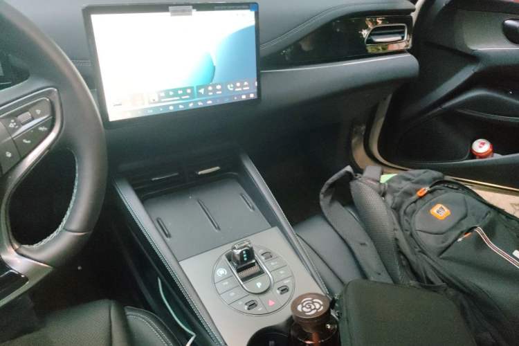 Used BYD Seal 06 New Energy 2025 DM-i Smart Drive 120KM Prestige Model Audio And AC Panel
