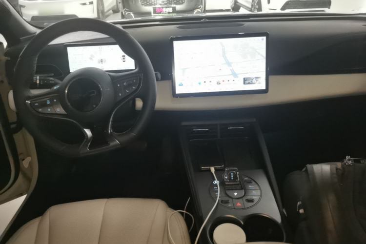 Used BYD Seal 06 New Energy 2025 DM-i Smart Drive 80KM Prestige Model Center Console