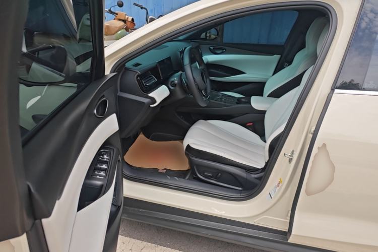 Used BYD Seal 06 New Energy 2025 DM-i Smart Drive 80KM Prestige Model Driver Seat