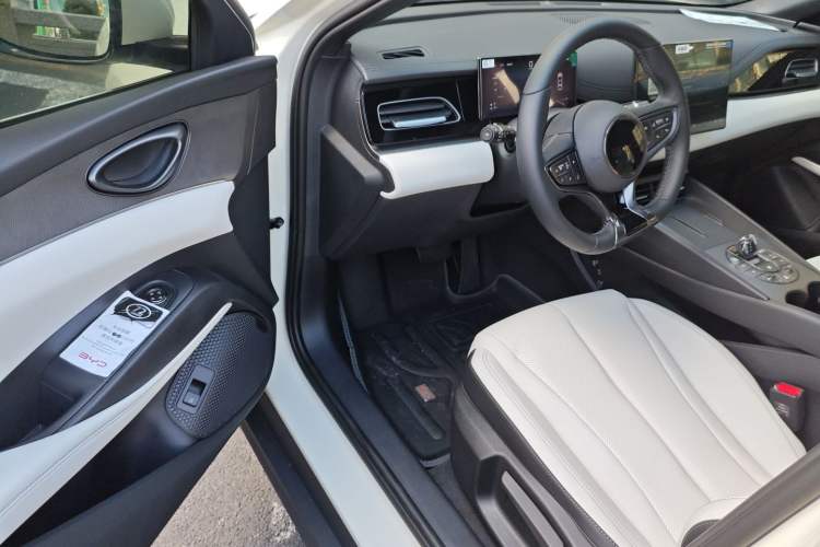 Used BYD Seal 06 New Energy 2025 DM-i Smart Drive 80KM Luxury Model Driver Seat
