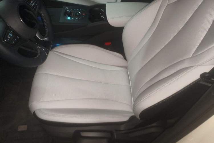 Used BYD Seal 06 New Energy 2025 DM-i Smart Drive 80KM Luxury Model Driver Seat