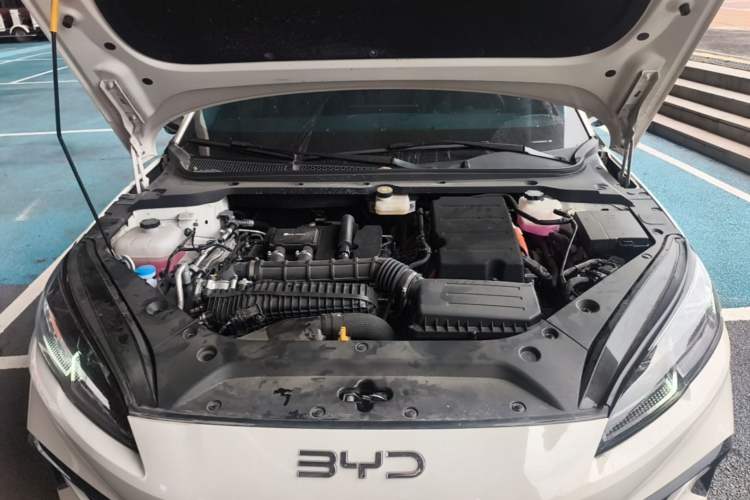 Used BYD Seal 06 New Energy 2025 DM-i Smart Drive 120KM Prestige Model Engine Bay