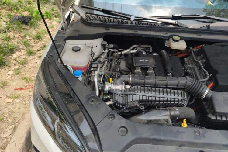 Used BYD Seal 06 New Energy 2025 DM-i Smart Drive 120KM Prestige Model Engine Bay Right