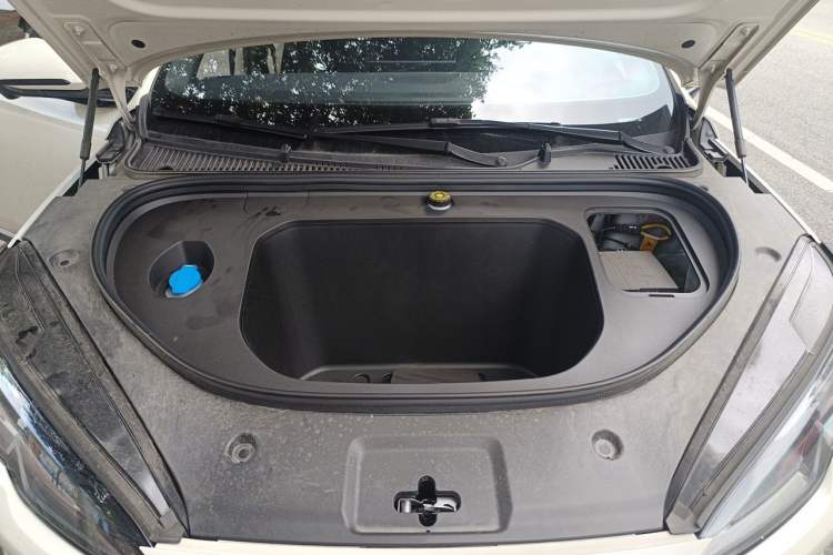 Used BYD Seal 06 New Energy 2025 EV 470KM Prestige Edition Engine Bay