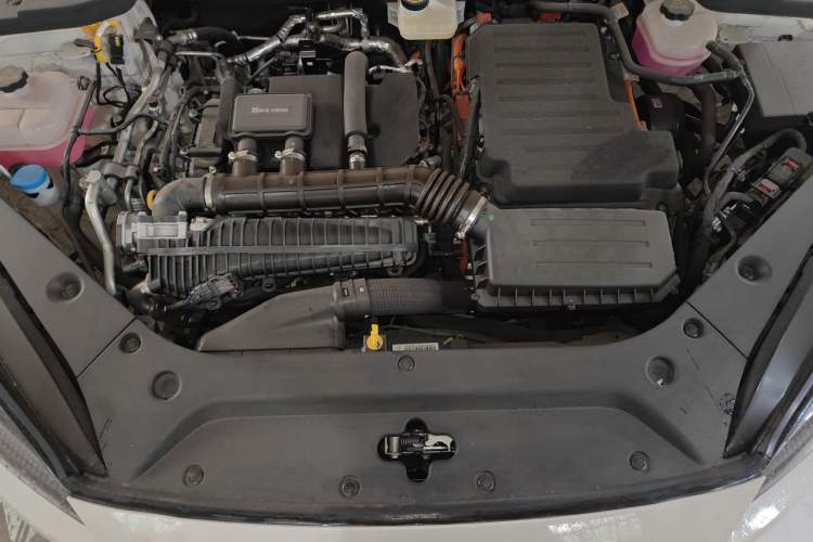 Used BYD Seal 06 New Energy 2025 DM-i Smart Drive 80KM Luxury Model Engine Bay