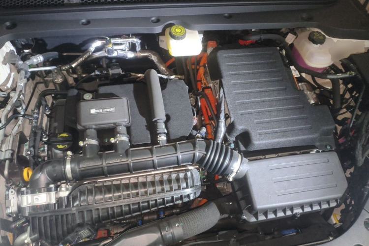Used BYD Seal 06 New Energy 2025 DM-i Smart Drive 80KM Luxury Model Engine Bay