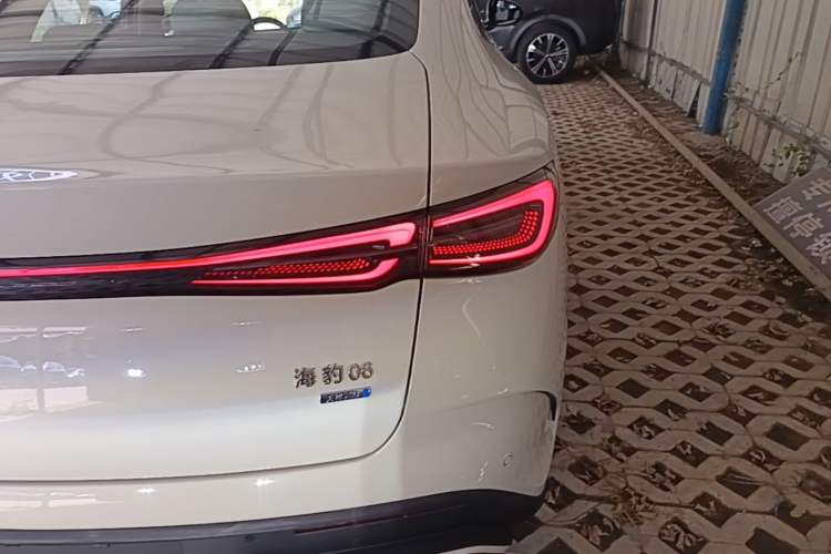 Used BYD Seal 06 New Energy 2025 DM-i Smart Drive 120KM Deluxe Model Exterior 3