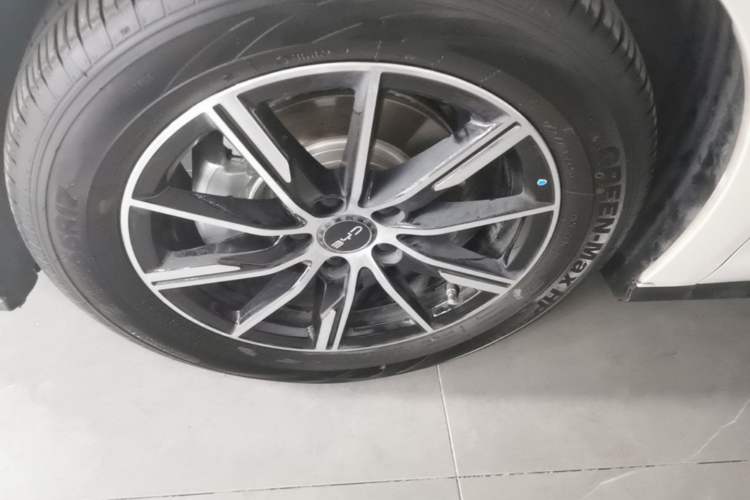Used BYD Seal 06 New Energy 2025 DM-i Smart Drive 80KM Prestige Model Exterior 4