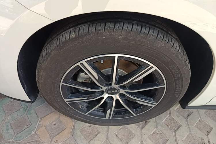 Used BYD Seal 06 New Energy 2025 DM-i Smart Drive 120KM Deluxe Model Exterior 4